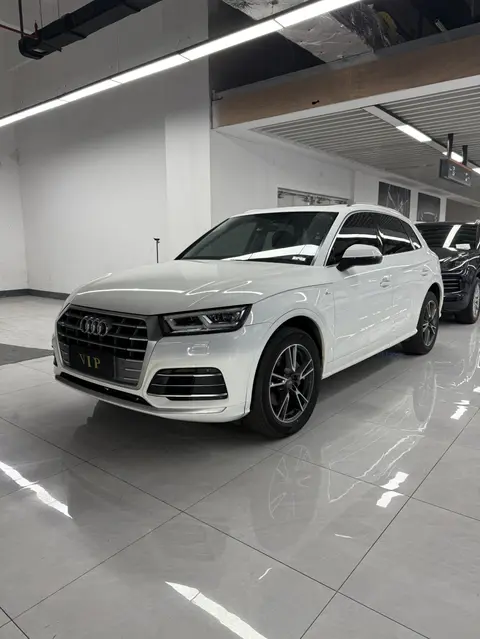15万拿下白色奥迪Q5L，2020款豪华SUV家用之选！