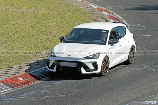 限量499台/可拆卸后座/325马力 Cupra Leon VZ TCR版谍照曝光